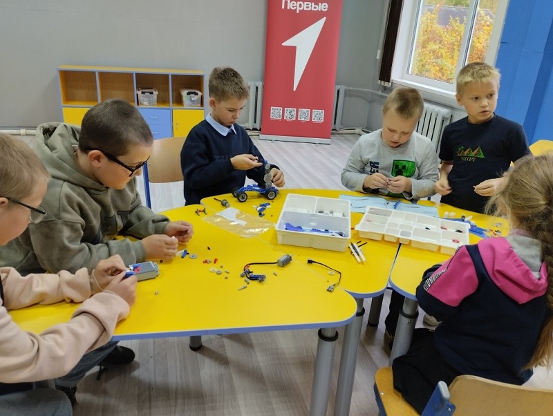 Кружок Робототехника в действии.
